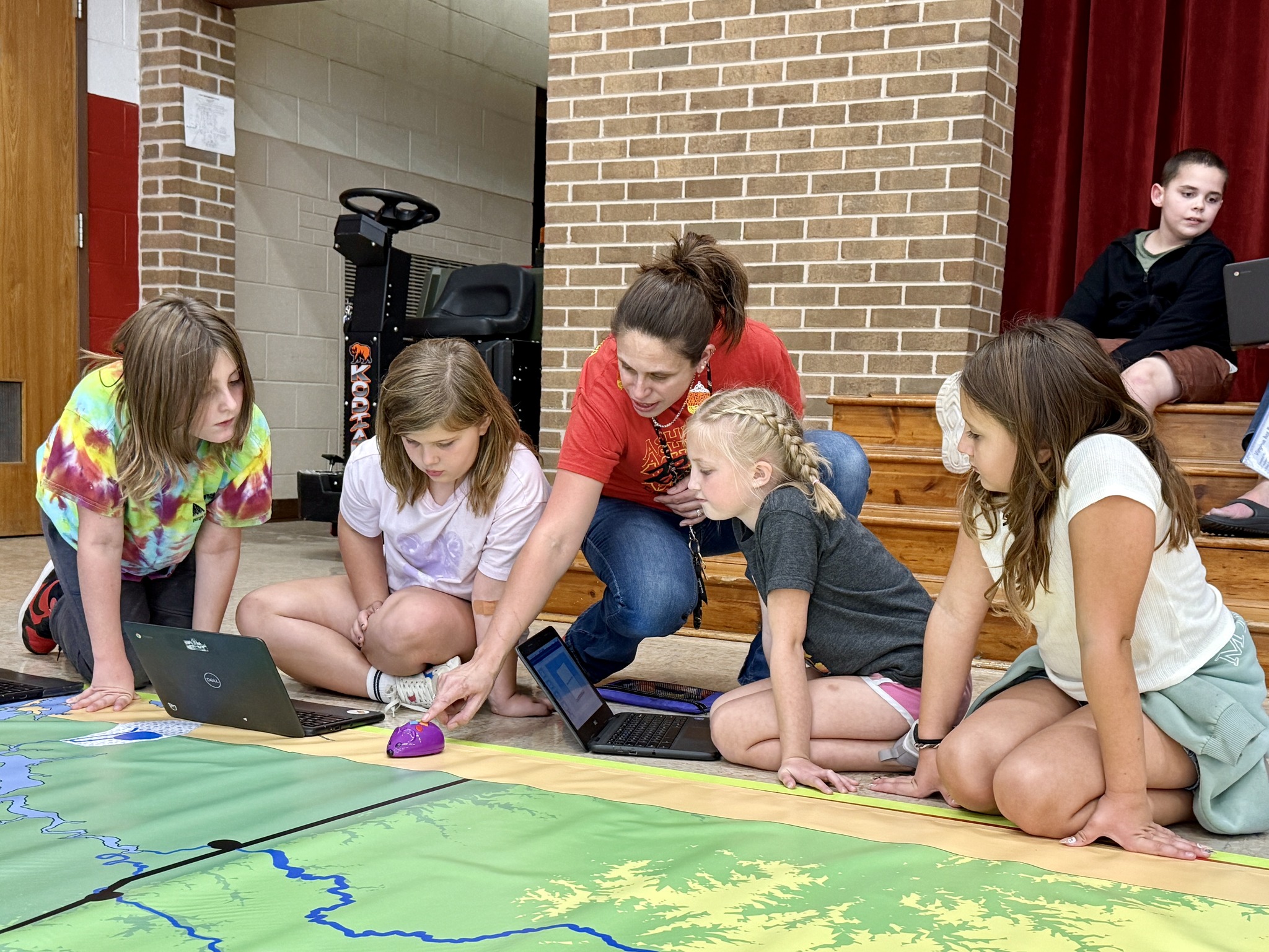 ALES 4th Graders Get Immersed In Geography Floor Maps